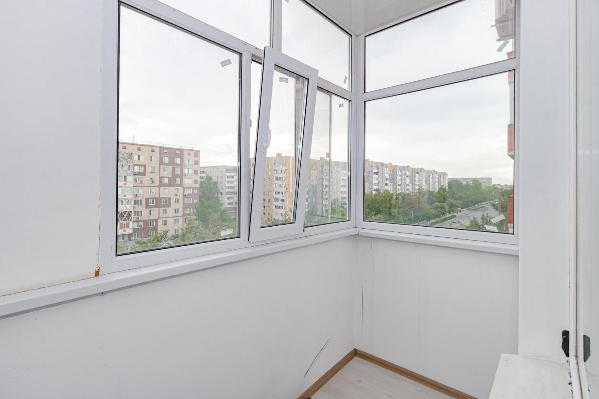 Апартаменты С Видом На Город Pawlodar Exterior foto